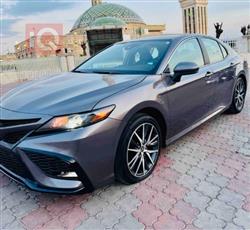 تۆیۆتا کامری